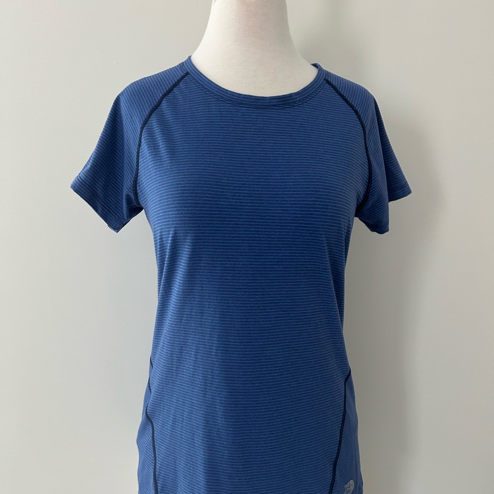 The North Face Blue Fitted Short Sleeve Tee - Picture 1 of 5